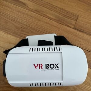 White Virtual Reality Headset
